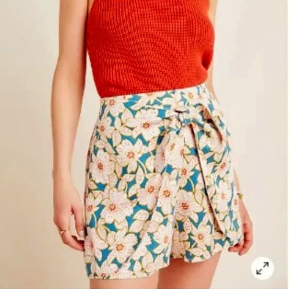 Anthropologie Georgine Floral Tie Front Skirted Shorts Size XS